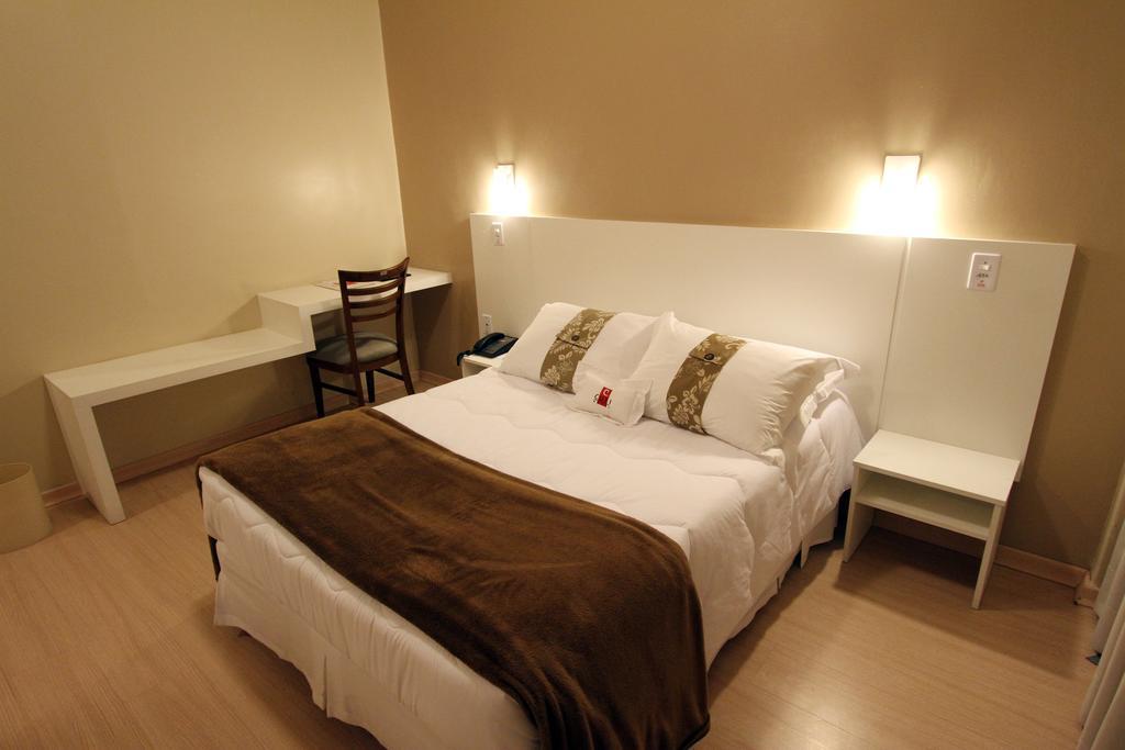 Hotel Curi Executive Pelotas Bilik gambar