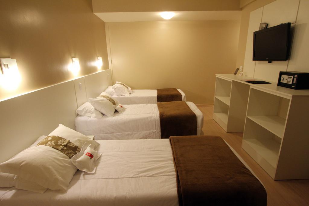Hotel Curi Executive Pelotas Bilik gambar