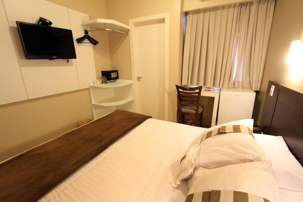 Hotel Curi Executive Pelotas Bilik gambar